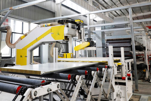Berita perusahaan terbaru tentang Bagaimana alur kerja lini produksi panel sandwich rockwool PU bersegel tepi dan apa metode pembuatannya