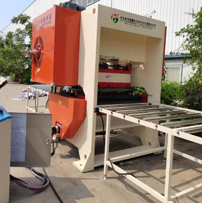 Harga yang bagus Mesin pelat lubang pukulan mesin tinju langit -langit palsu untuk bisnis kecil on line