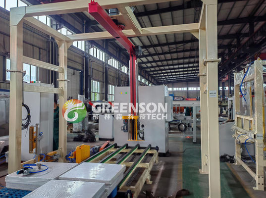 Harga yang bagus Automatic 60x60cm PVC Coated Gypsum Ceiling Tile Making Machine with 1300mm Effective Laminating and 2-6 Million Sq.m/year Capacity on line