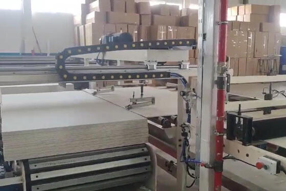 Harga yang bagus Mesin laminasi film PVC dengan output tinggi dengan laminasi efektif 1300mm dan kapasitas produksi papan plafon gips 2-6 juta m2/tahun on line