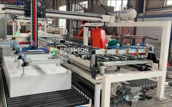 Harga yang bagus Mesin gergaji papan gips industri 3 buah/menit Kecepatan pemotongan Untuk 1200 mm * 2400 mm papan bebas debu operasi on line