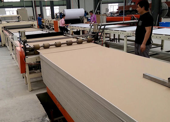 Mesin Laminating Film PVC Dengan Mesin Pemuatan Jenis Dorong Dan Hisap