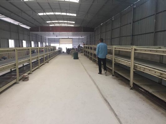 Harga yang bagus Jalur Produksi Lembar Gipsum Dekoratif Berat 595x595, Ukuran 603x603 on line