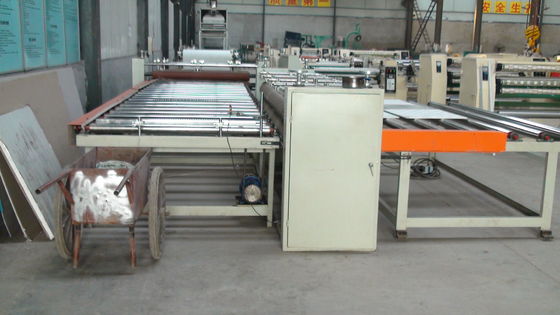Mesin Pemotong PVC Laminated Gypsum Eternit ke 2 * 2 Ubin Langit-Langit