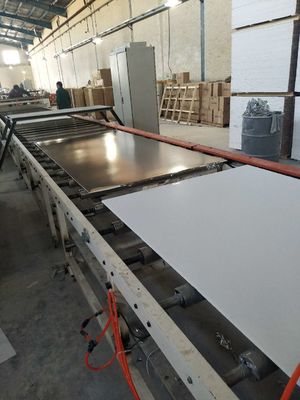 Mesin Ekstrusi Langit-langit PVC Sisi Ganda Sepenuhnya Otomatis