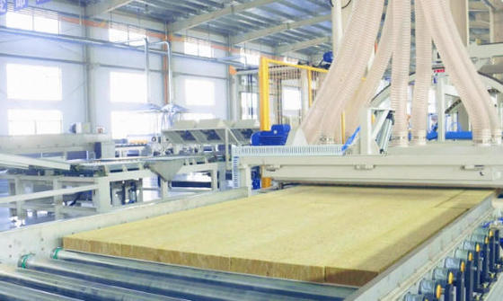 Harga yang bagus Lini Produksi Rock Wool dengan Kapasitas 10.000-60.000 Unit Pengeringan Suhu Tinggi dan Garansi 1 Tahun untuk Papan Wol Mineral on line
