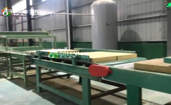 Mesin pembuatan panel wol batu otomatis dengan lebar papan 1200-2400mm, kepadatan 80-200kg/m3 dan kontrol PLC untuk presisi