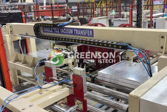 Harga yang bagus Mesin laminasi papan gipsum otomatis dengan kecepatan laminasi 15m/menit dan lebar efektif 1300mm untuk ubin plafon gipsum PVC berlapis on line