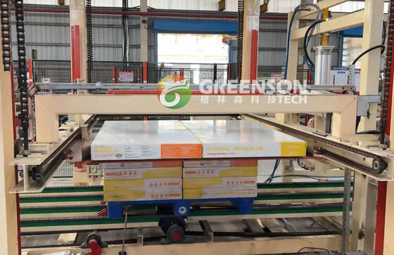 Harga yang bagus PLC Sistem dikendalikan Mesin PVC Laminated Gypsum Board dengan 1300mm Laminating Lebar dan 15m/min Kecepatan on line