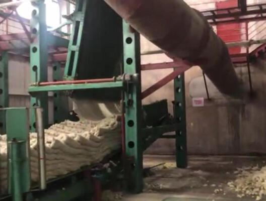 Harga yang bagus Lini Produksi Rock Wool Hemat Energi dengan Lebar Papan 1200-2400mm, Kepadatan 80-200kg/m3, dan Catu Daya 380V/50Hz on line