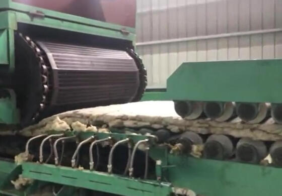 Harga yang bagus Lini Produksi Rock Wool Kontrol PLC Otomatis dengan Lebar 1,2 Meter untuk Pembuatan Papan Wol Mineral on line