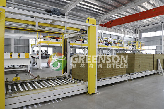 Harga yang bagus Otomatis Mudah Untuk Mengoperasikan Sandwich Panel Produksi Line dengan Pre-dicat Galvanized Steel untuk 40-300 mm Ketebalan Rock Wool Panel on line