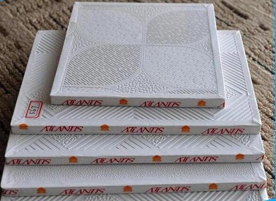 Mesin Plafon PVC Gypsum Bahan Bangunan Mesin Kecepatan 15m / Min
