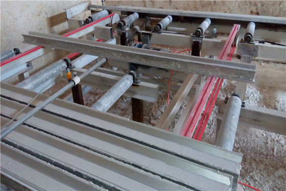 Tinggi Output Gipsum Cornice Membuat Mesin Untuk Produksi Papan Gipsum